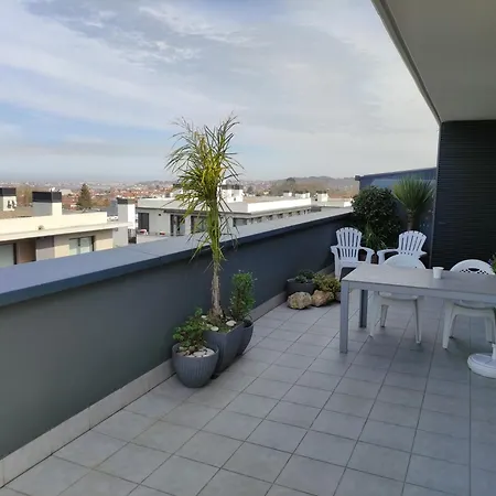 Pequena Con Vistas Dentro De Nuestra Vivienda *